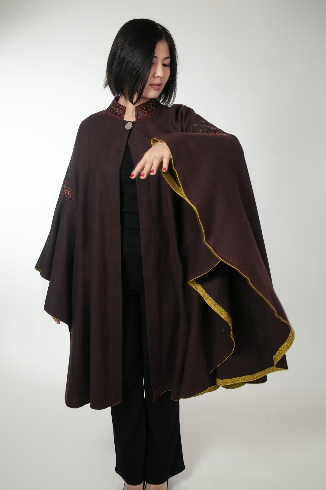 Nomad pure wool cape