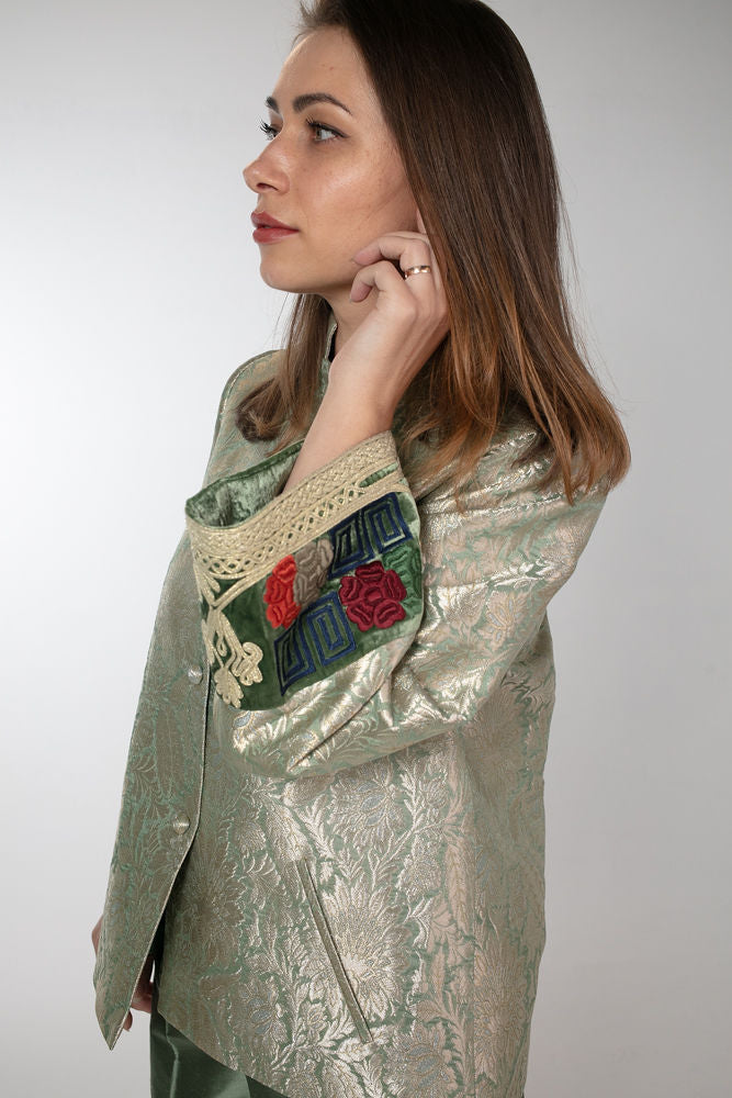 Gulabaton Silk Embroidery Suit